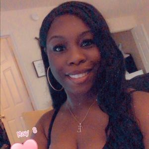 Meet your Posher, Iesha